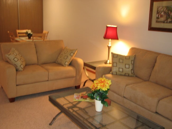 Photo - Dahcotah View Apartments