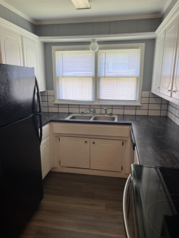 Photo - 2025 E Frank Phillips Blvd