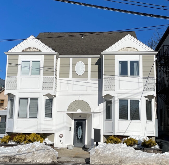 Photo - 4 Macculloch Ave Unit 5