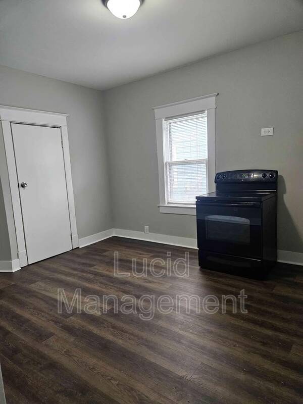Photo - 1332 Sale Ave
