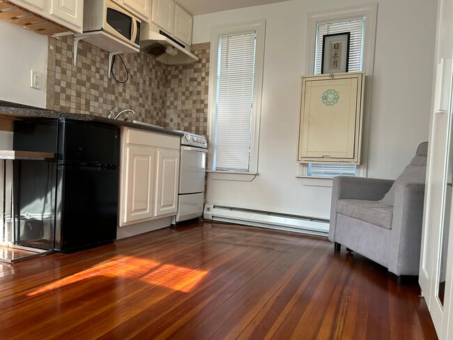 Photo - 14 Massachusetts Ave Unit Studio