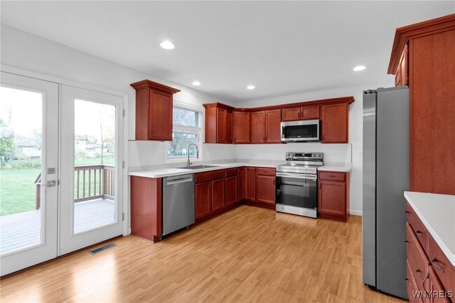 Photo - 940 Reserve Rd