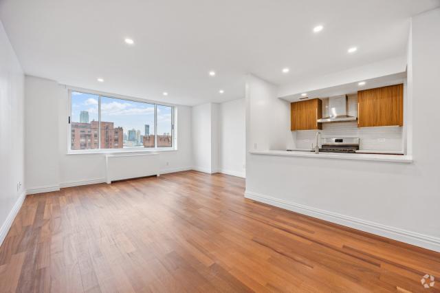 Building Photo - 1 bedroom in NEW YORK NY 10280 Unit 12G Rental