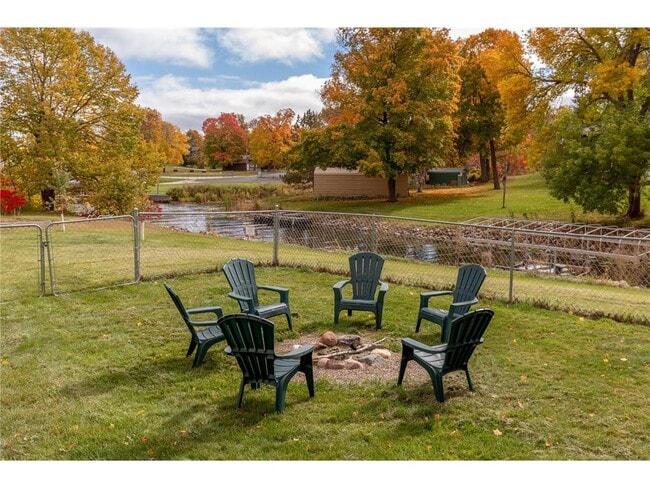 Photo - 18005 Marina Way