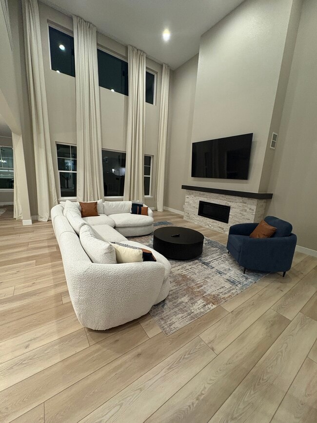 11162 Bright Sky Cir