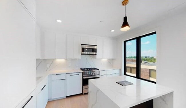 Photo - 52 Leo M Birmingham Pkwy