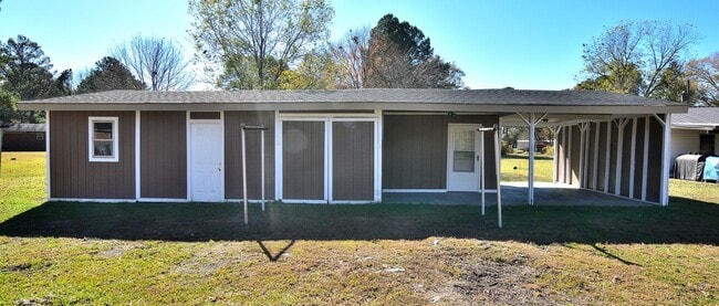 Photo - 112 Daniels Ave