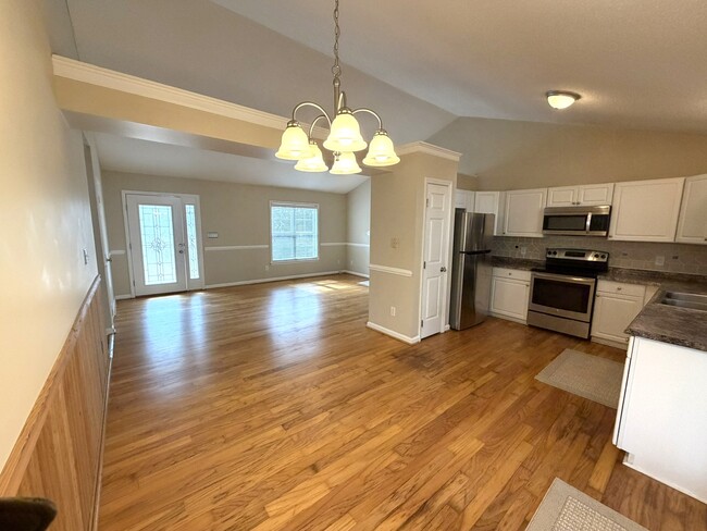 Photo - 763 Southwick Ave