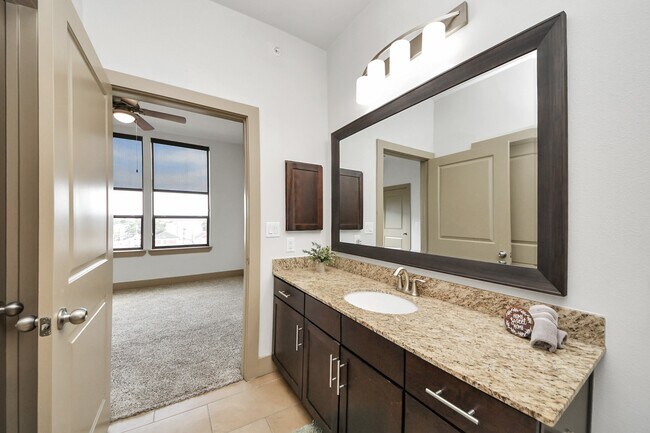 Photo - 3800 Main St