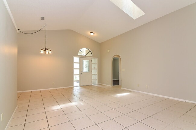 Photo - 600 Birgham Pl