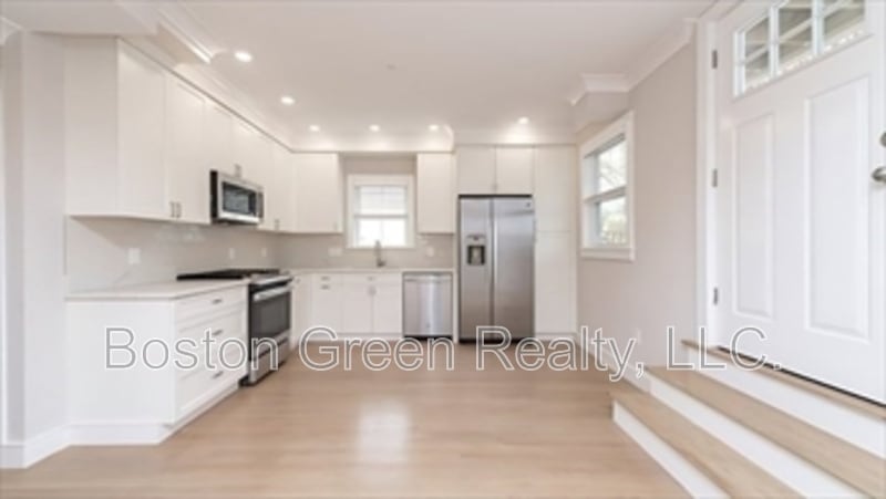 Photo - 2 Rossmore Road