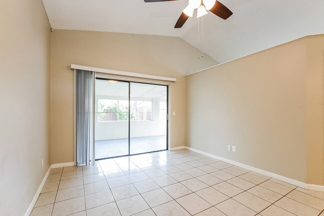 Photo - 1418 Mona Dr