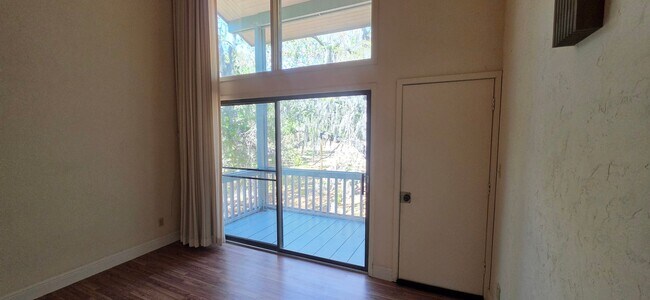 Photo - 4036 Abbey Ct Unit B