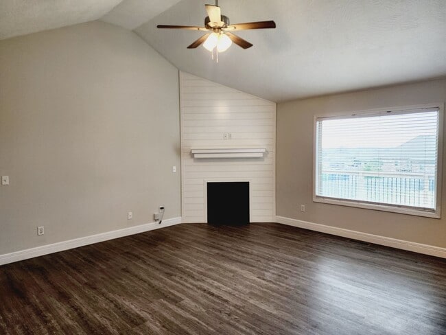 Photo - Pre-Leasing for May - Wild Horse Luxury,  Newer,  4 Bed Room, 3 Car Garage