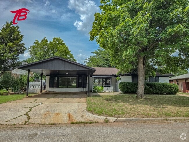 Building Photo - Charming 4-Bedroom Home with Spacious Yard