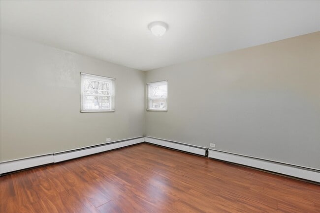 Photo - 337 Custer Ave Unit G