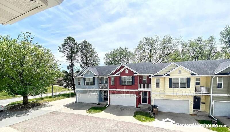 Photo - 2004 63rd St