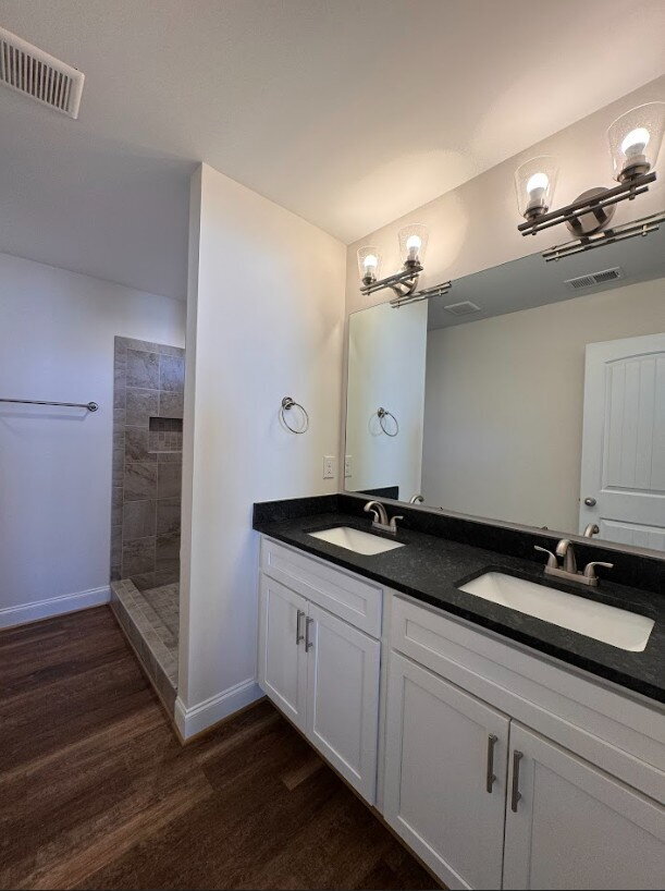 Photo - Inquire today on how to get FREE rent!