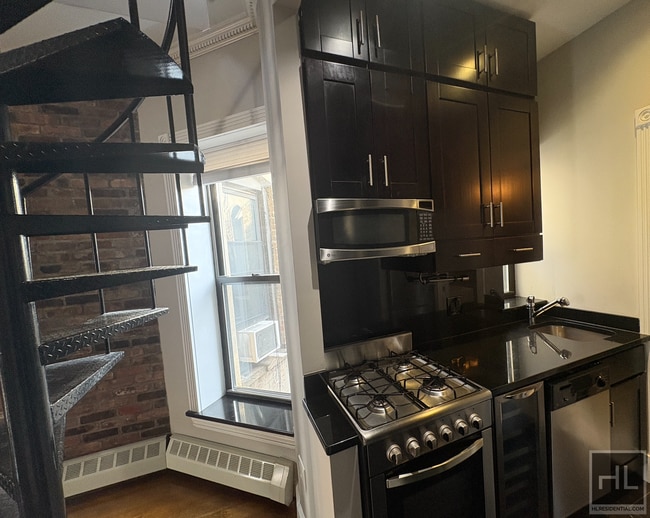 Photo - E 28TH ST. Unit 5D