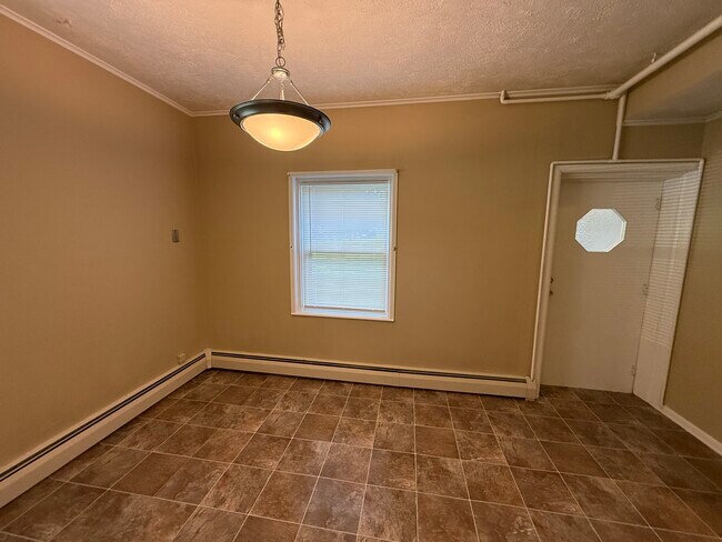 3245 Oak St Unit A