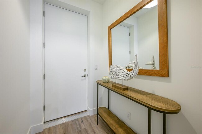 1703 N Tamiami Trail Unit 207