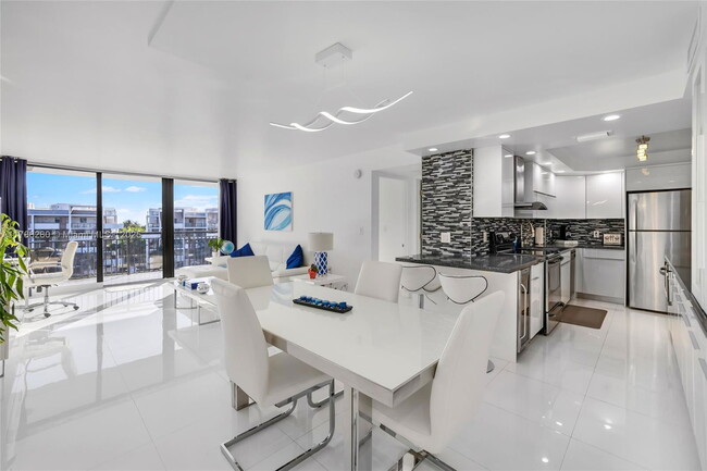 Photo - 3031 N Ocean Blvd Condo