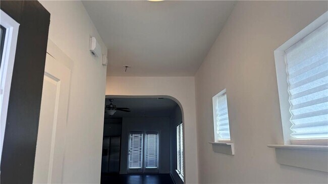 Photo - 114 Auburn Run Ln