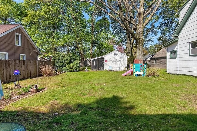 Photo - 62 Clearview Rd