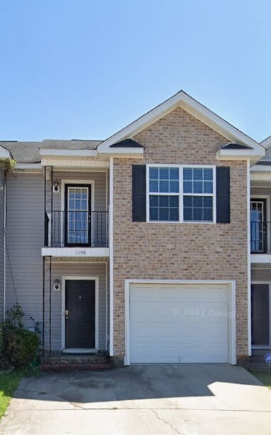 Building Photo - 2058 Reserve Ln