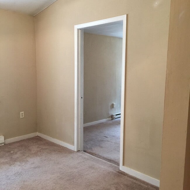 Photo - 110 W Walnut St Unit #4