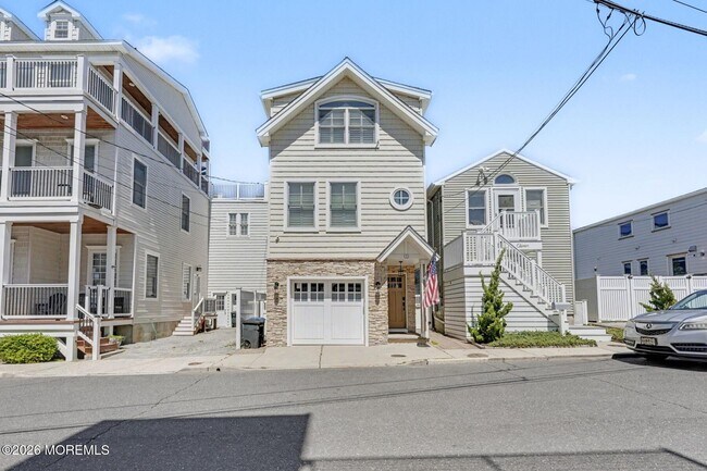 Photo - 7 E Church St