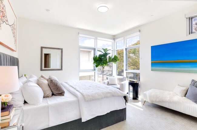 2 BEDROOM