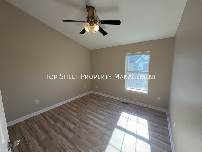 Photo - 386 NE Satinwood-