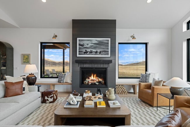 Photo - 241 Hayden View Trail Unit SI ID1490397P