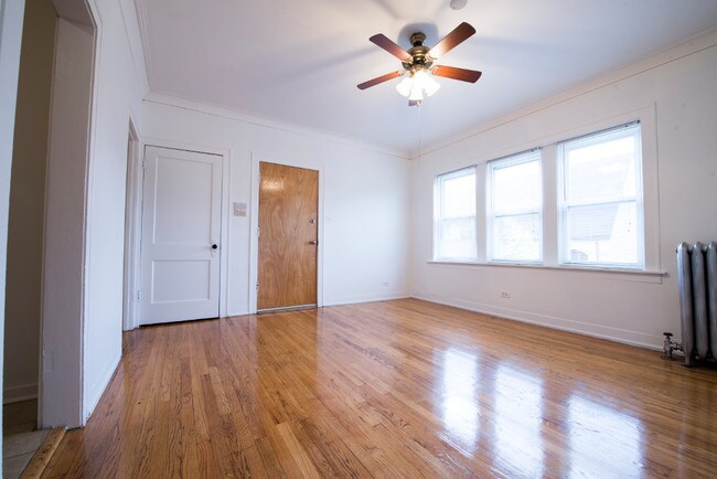 Photo - 7358 S Blackstone Ave