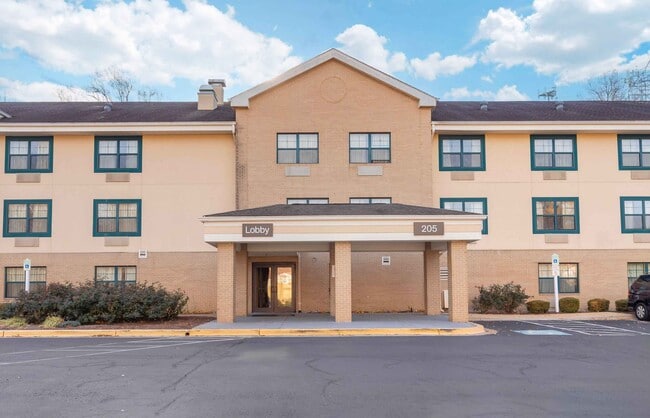 Furnished Studio-Washington, D.C. - Gaithersburg - North