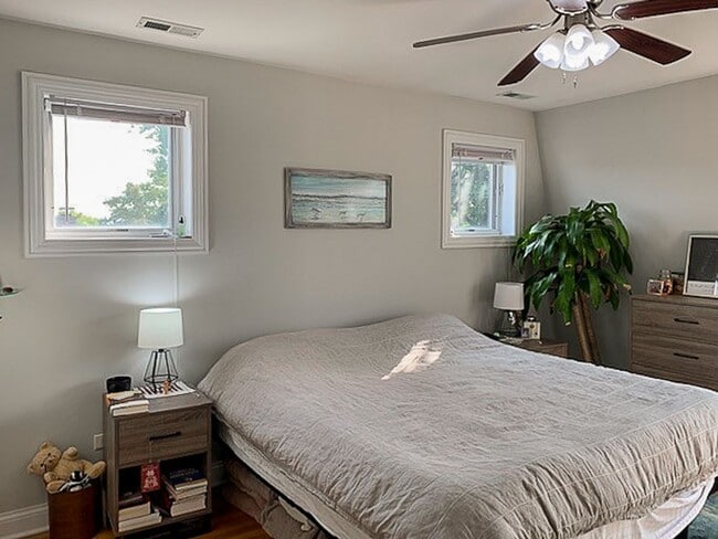 Photo - 2847 N Southport Ave Unit 2847-3