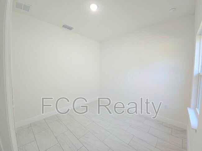 Photo - 1829 W Corrine St