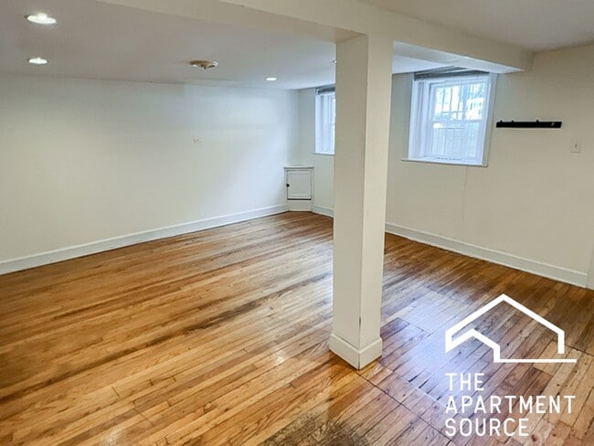 Photo - 3309 N Southport Ave
