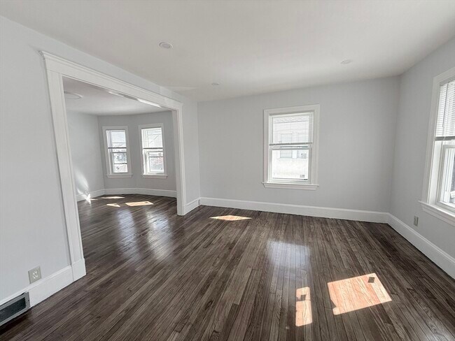 Photo - 204 Farrington St Unit 2