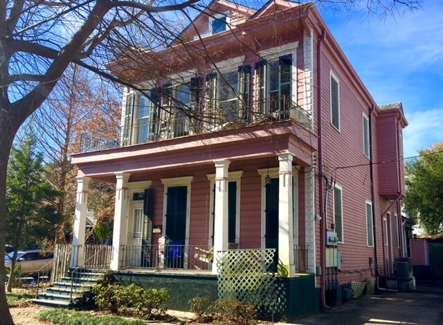 CASA RESIDENCIAL CON ENCANTO - 8205 Freret St Unidad A