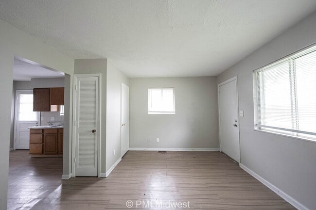Photo - 2248 N Leland Ave