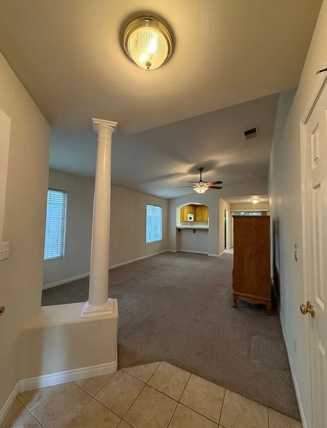 Photo - 6107 Ragusa Ln