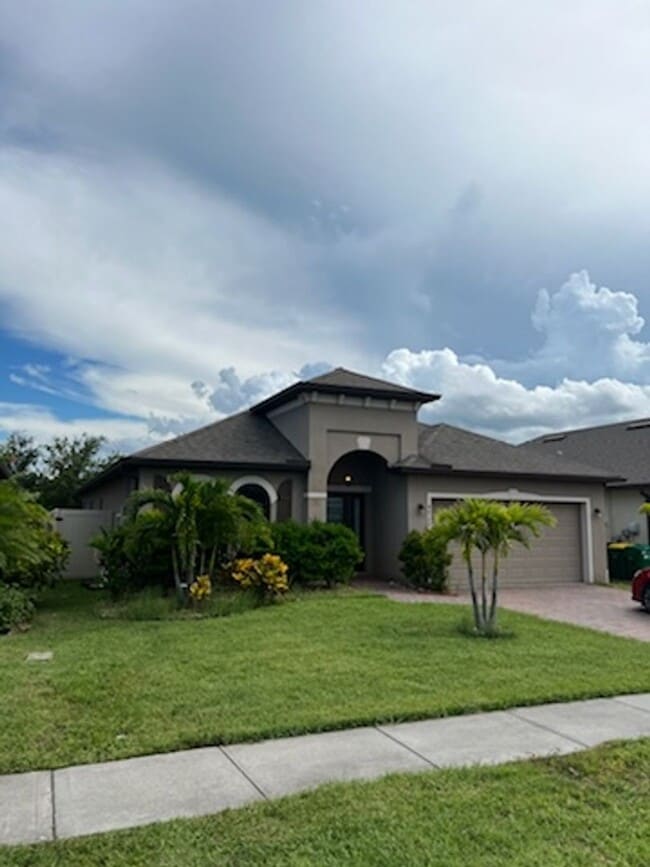 Building Photo - Sawgrass Lakes Home