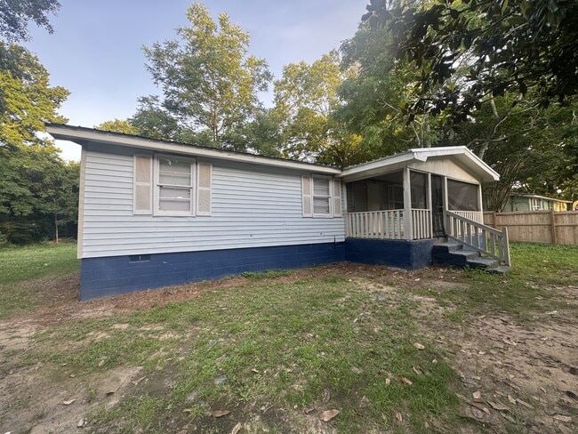 Photo - 1011 Carter St