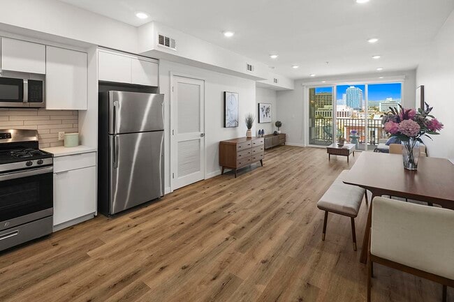 Photo - 2783 Francis Ave