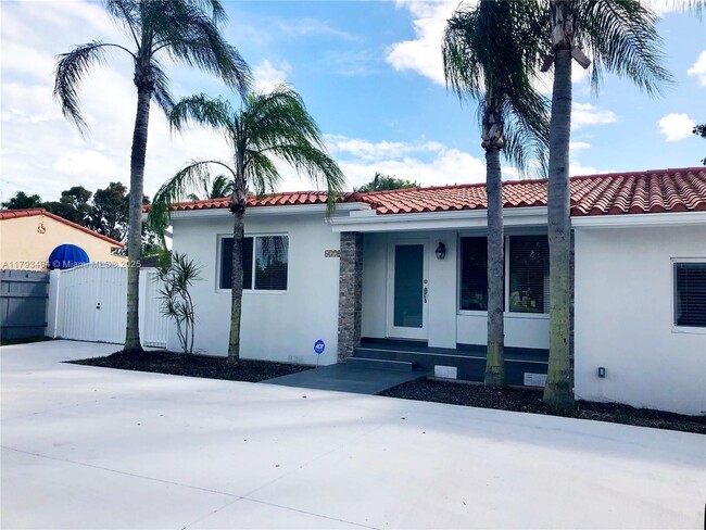 Photo - 6320 SW 24th St Casa