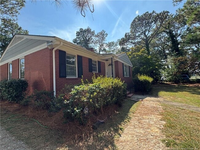 Building Photo - 2705 Cumberland Rd