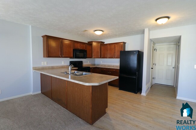 Photo - Great Sized 3 bed Townhome!