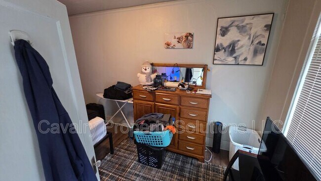 Photo - 1229 Commonwealth Ave